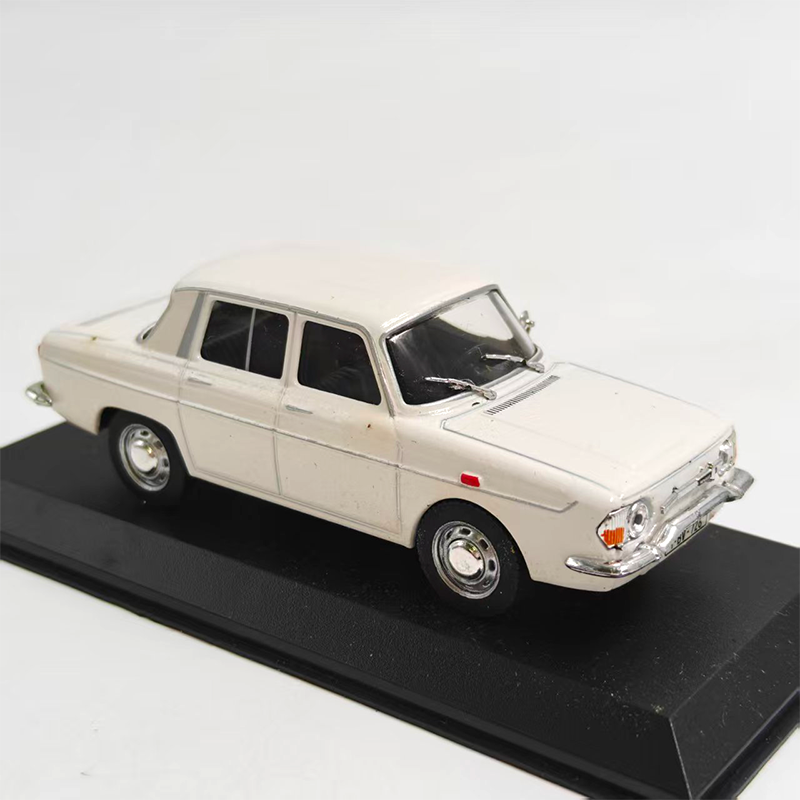 Paint Flaws 1:43 Scale 10 Majo - đánh giá và giá Photography Major