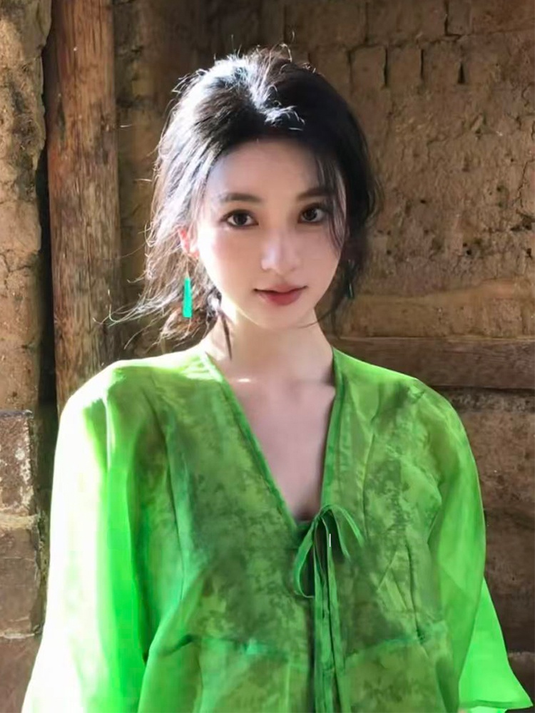 New Chinese Style Loose V-Neck - đánh giá và giá Photography Zen
